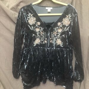 Size M Style & co boho crushed velvet top